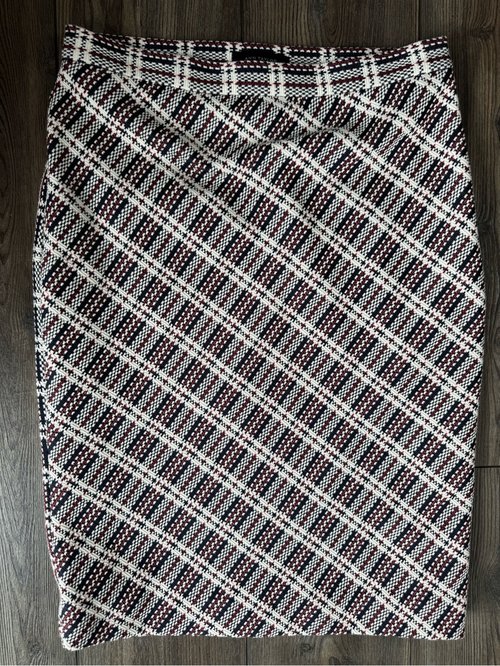 Ann Taylor Plaid Skirt Black White Burgundy - 6